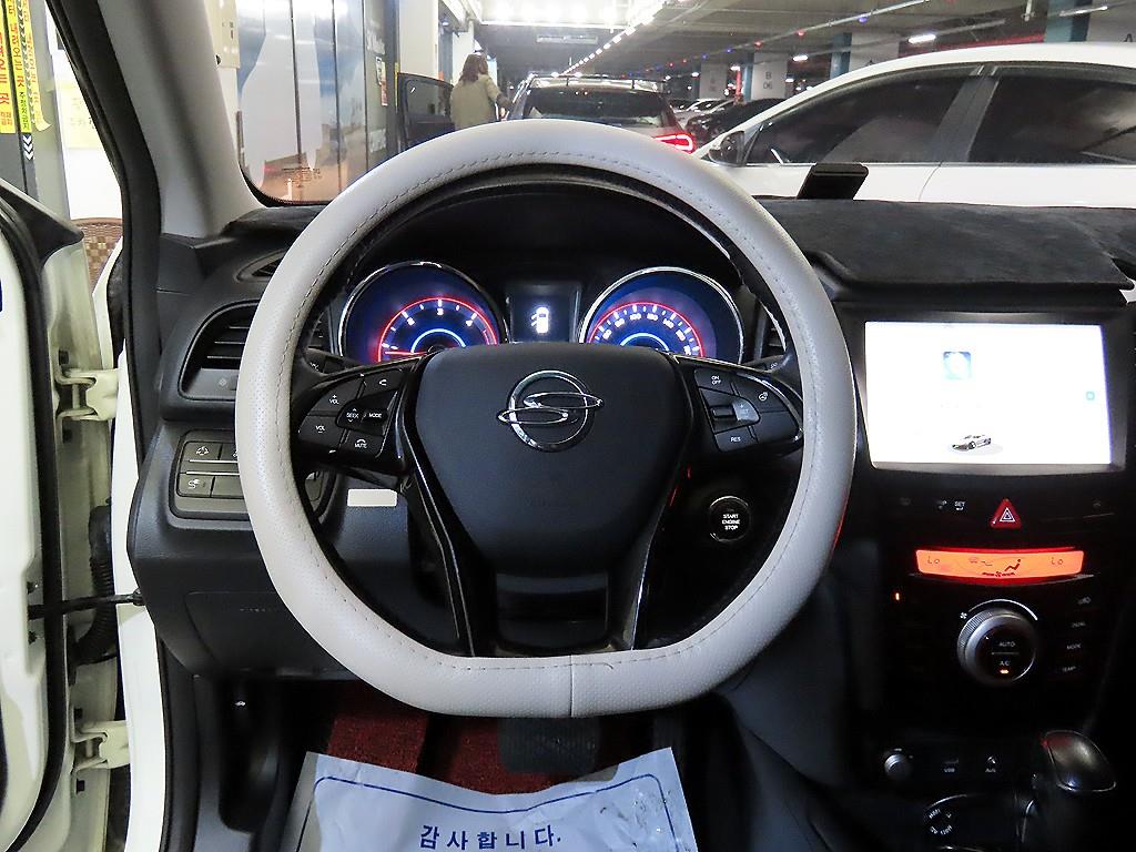 Ssangyong Tivoli - Vista 8