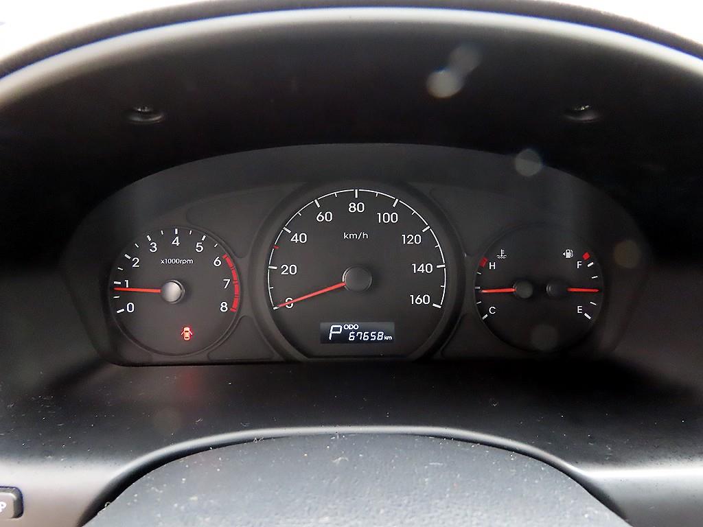 HYUNDAI Starex - Vista 10