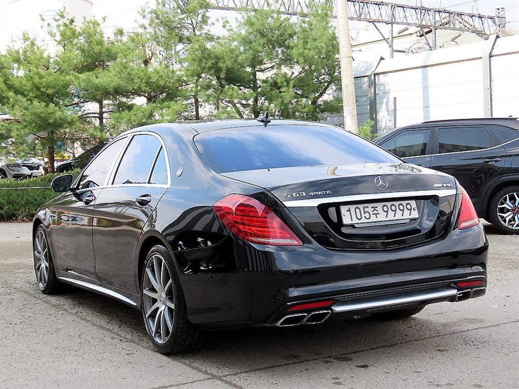 Mercedes Benz S Class - Vista 3