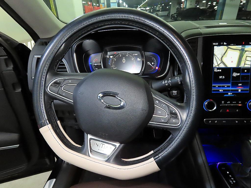 SAMSUNG QM6 - Vista 8