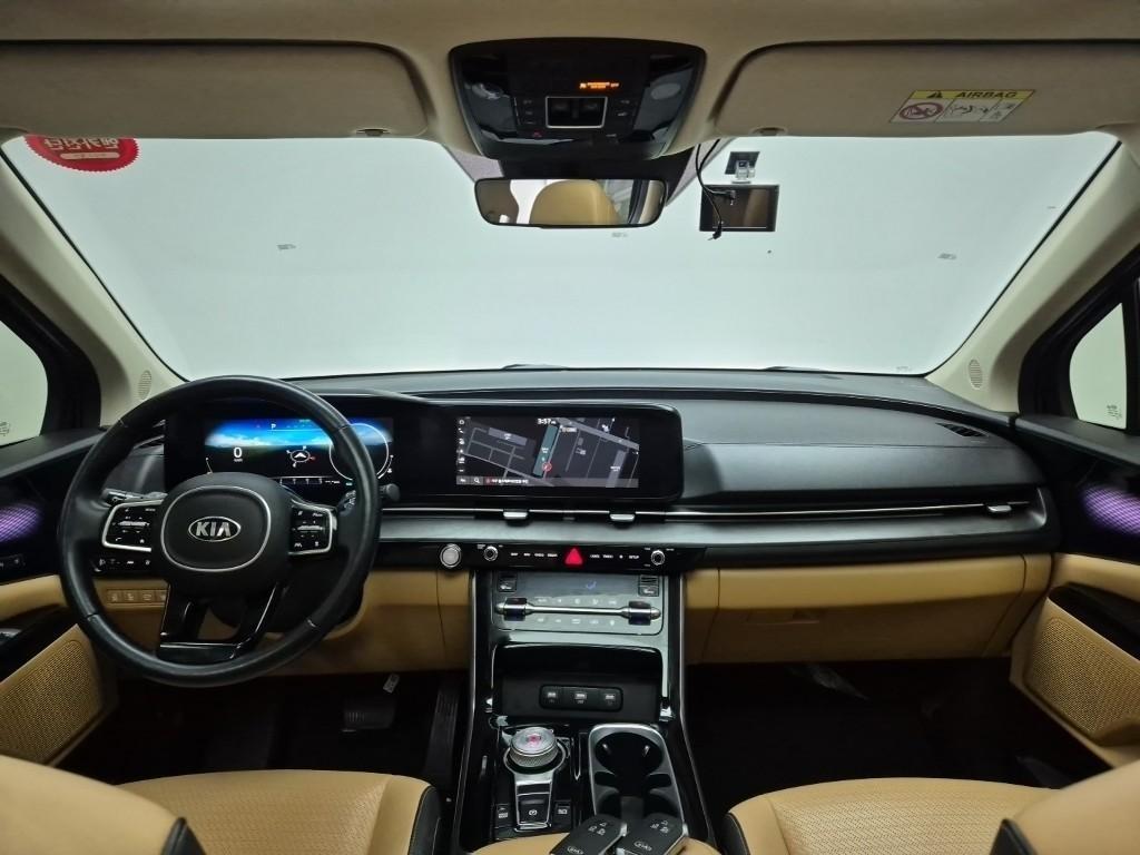 KIA Carnival - Vista 7