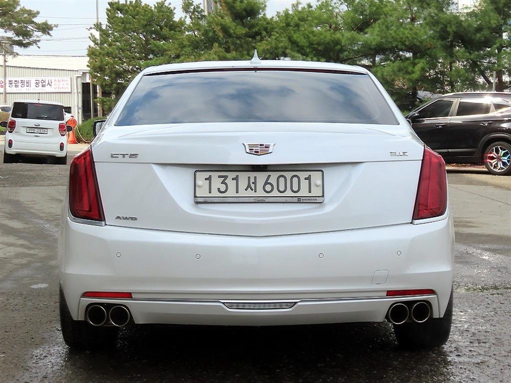 Cadillac CT6 - Vista 4