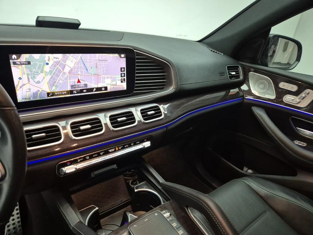 Mercedes Benz GLE Class - Vista 10