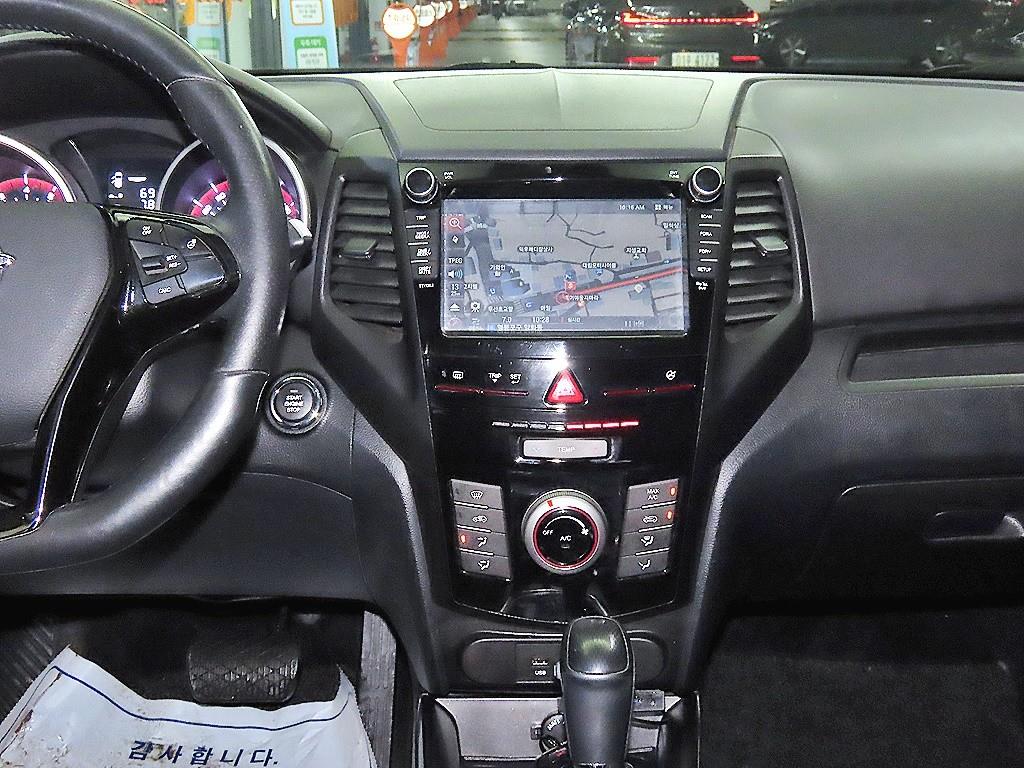 Ssangyong Tivoli - Vista 11