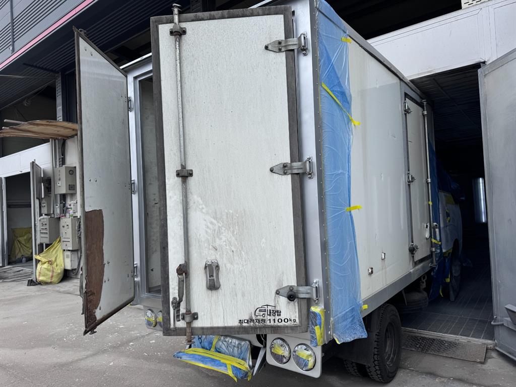 Small Truck tower_built-in tower - Vista 7