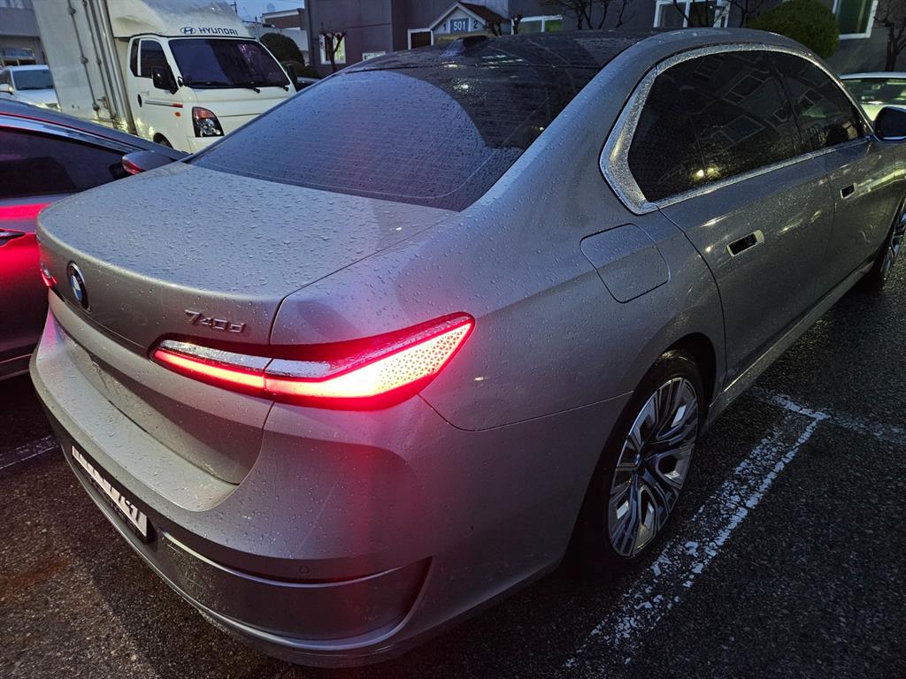 BMW 7 Series - Vista 6