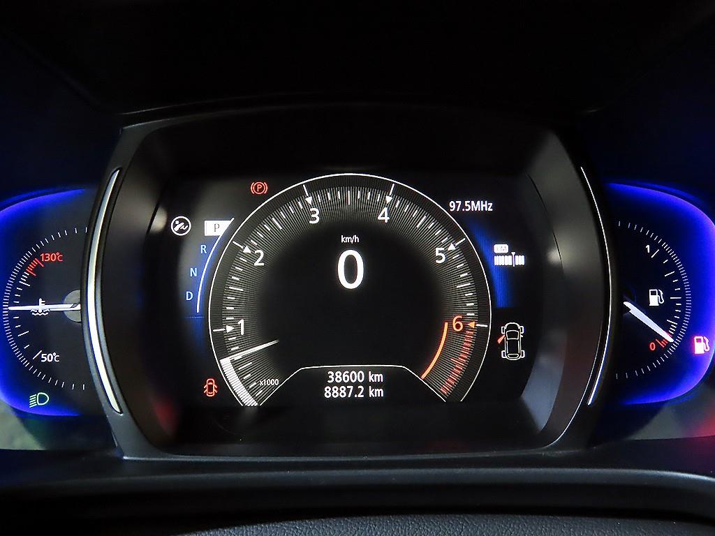 SAMSUNG QM6 - Vista 9