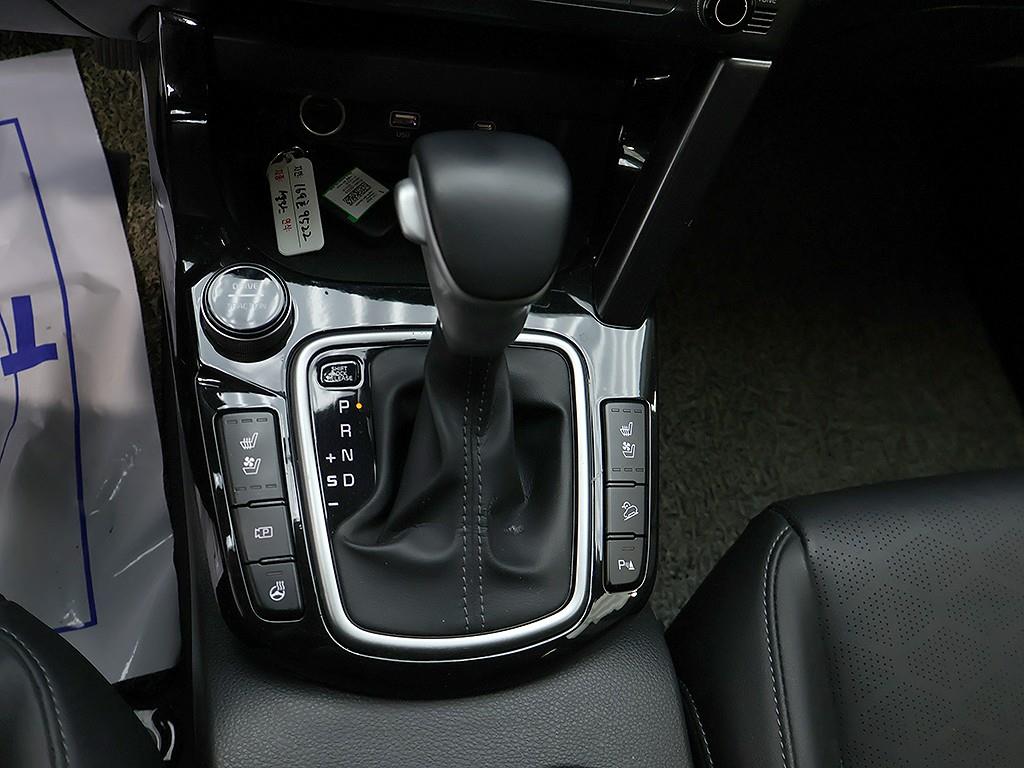 KIA Seltos 2023 Negro - Importación desde Corea - HF Imports Iquique - Foto 10