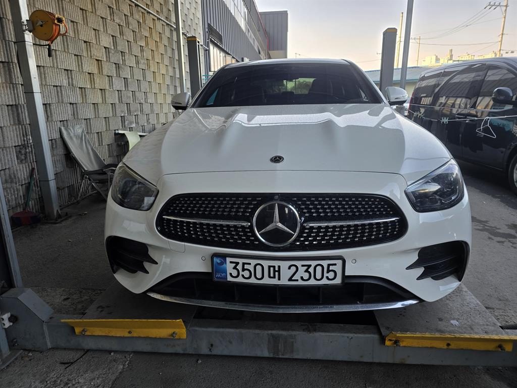 Mercedes Benz E class 2021 Blanco - Importación desde Corea - HF Imports Iquique - Foto 1