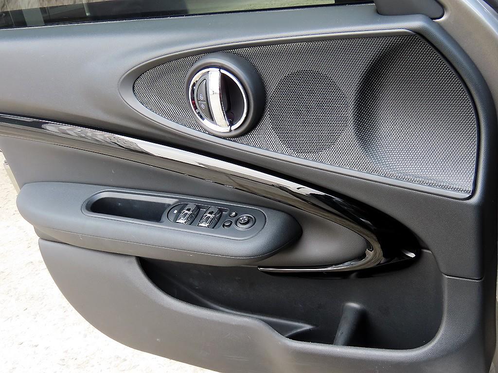 Mini Clubman - Vista 12