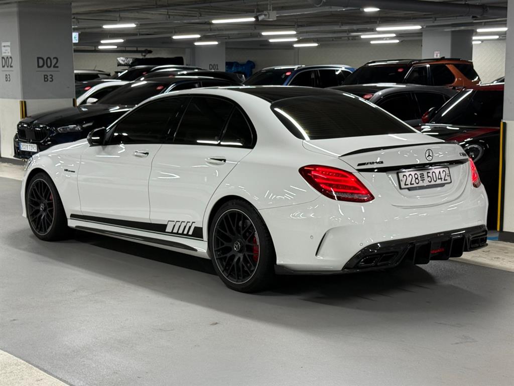 Mercedes Benz C Class - Vista 4