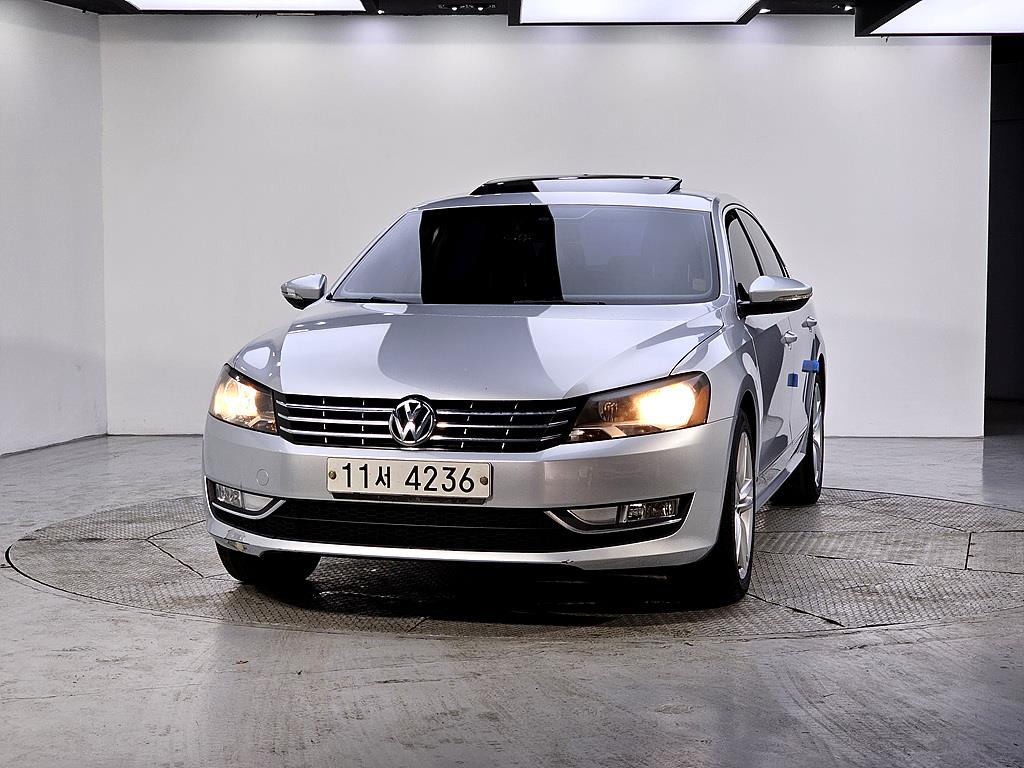 Volkswagen Passat - Vista 2