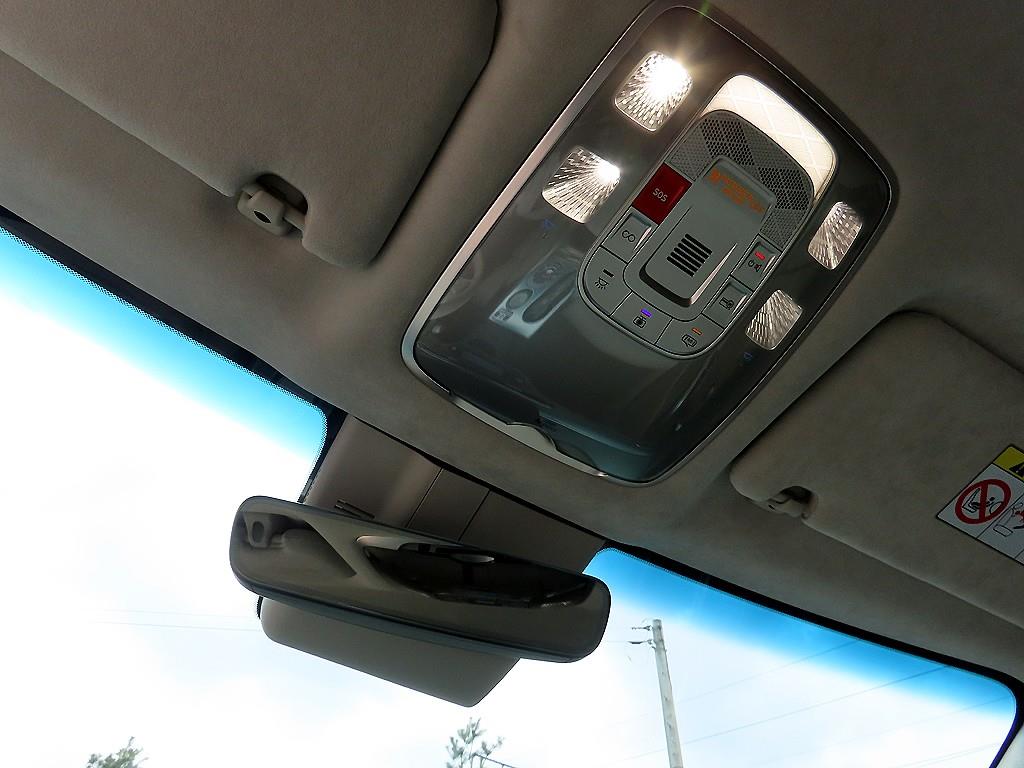 Genesis GV60 2022 Blanco - Importación desde Corea - HF Imports Iquique - Foto 14