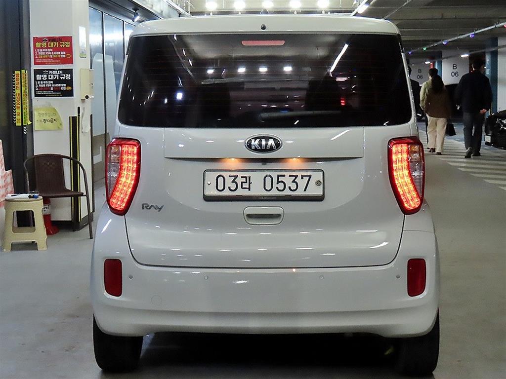KIA Ray - Vista 5