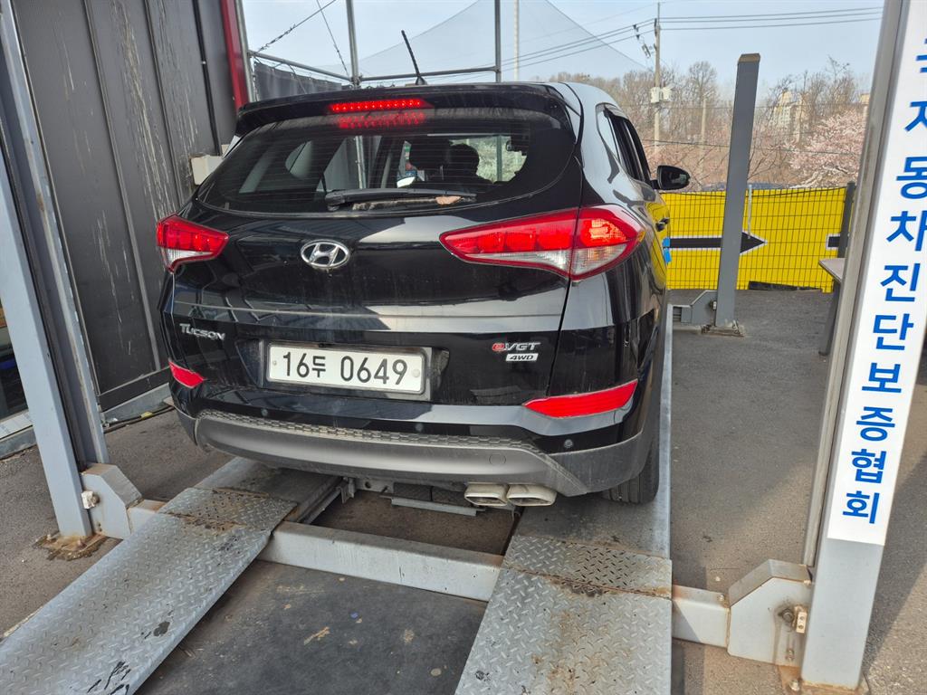 HYUNDAI Tucson - Vista 2