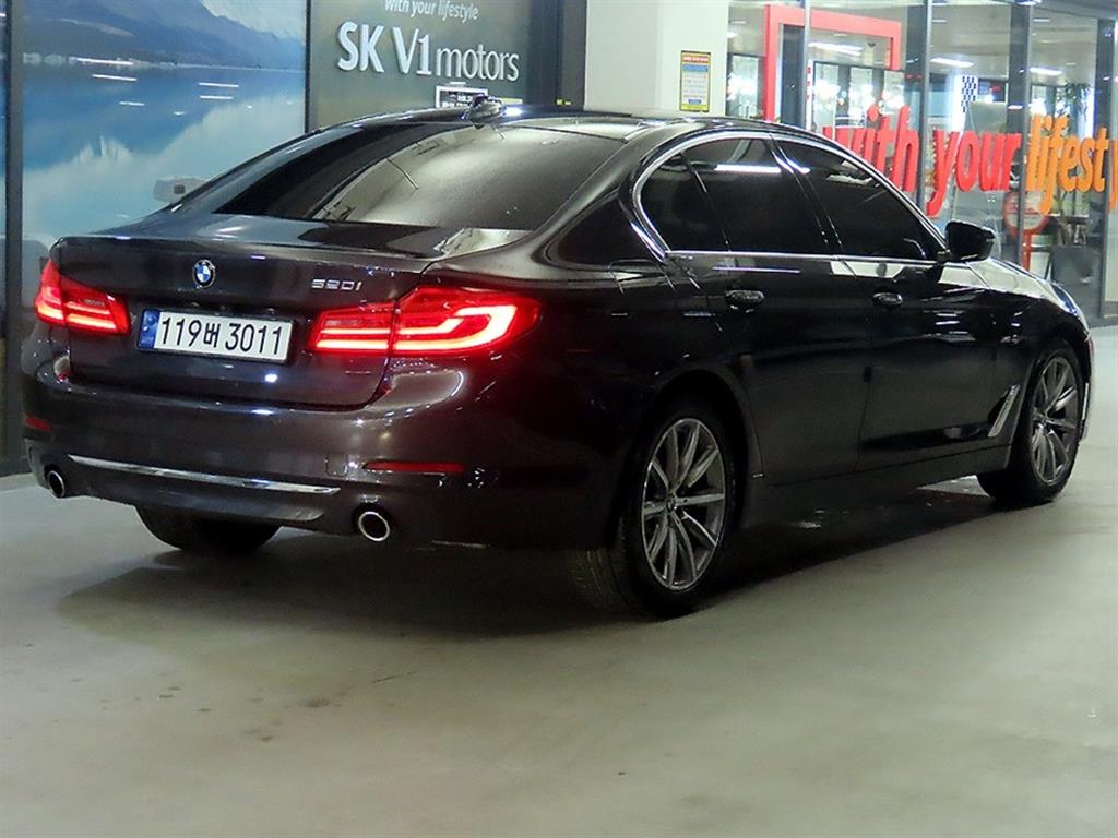 BMW 5 Series - Vista 4