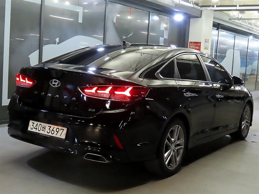 HYUNDAI Sonata - Vista 4