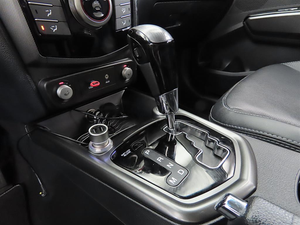 Ssangyong Tivoli - Vista 9