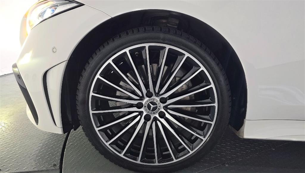 Mercedes Benz CLS Class - Vista 5