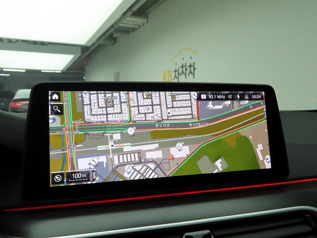 BMW 5 Series - Vista 8