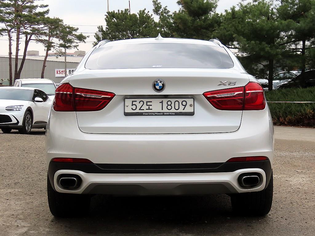 BMW X6 - Vista 4