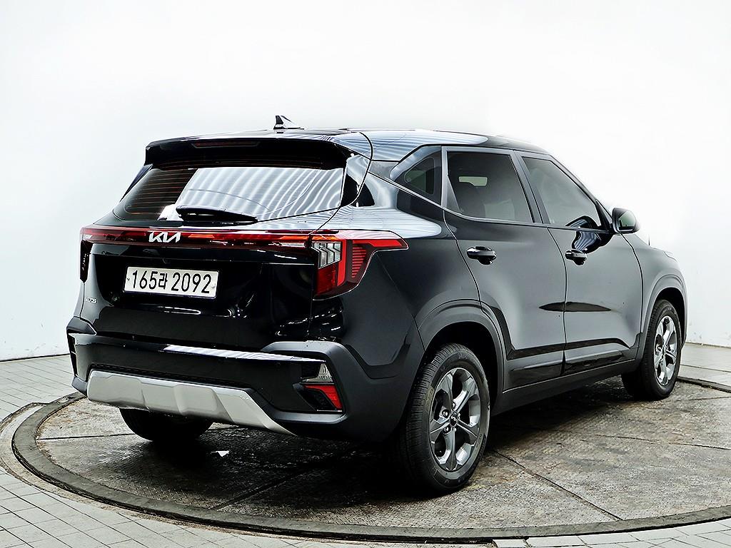 KIA Seltos - Vista 7