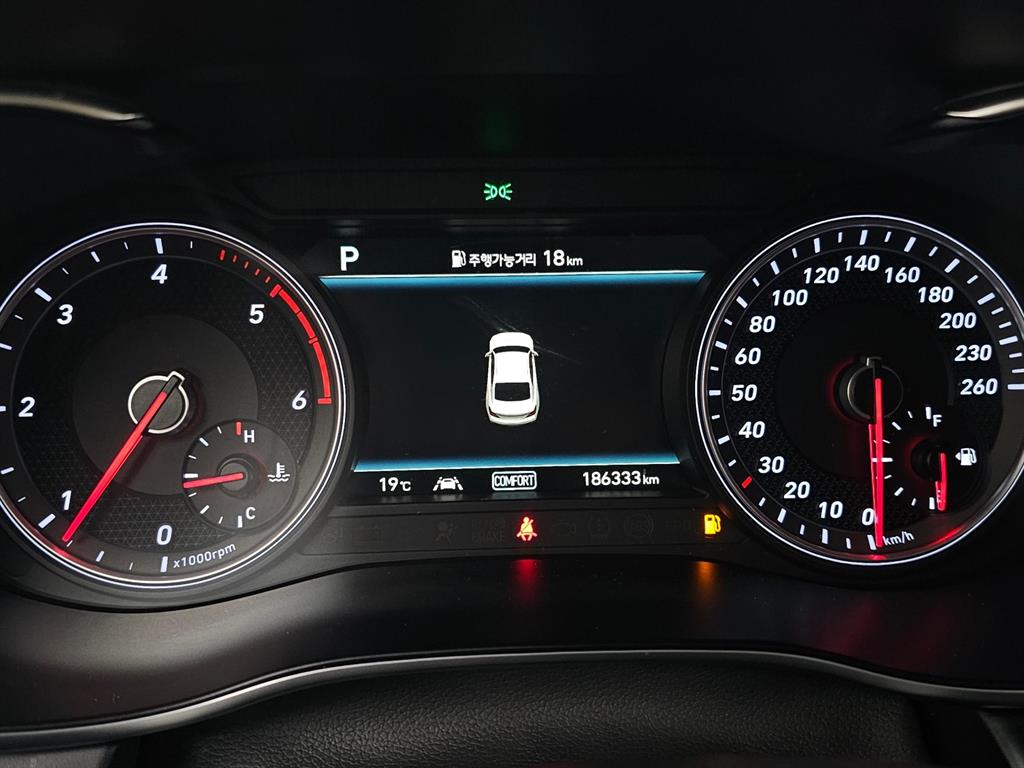 Genesis G70 - Vista 8