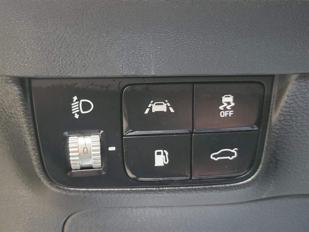 HYUNDAI Grandeur - Vista 12