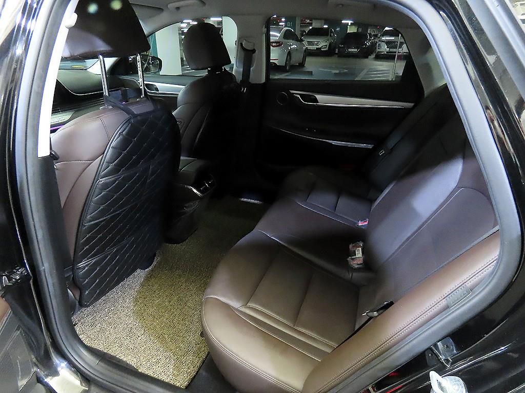 HYUNDAI Grandeur - Vista 7