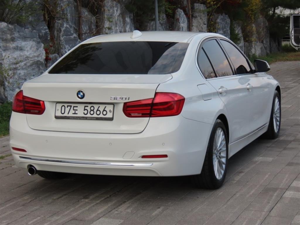BMW 3 series - Vista 5