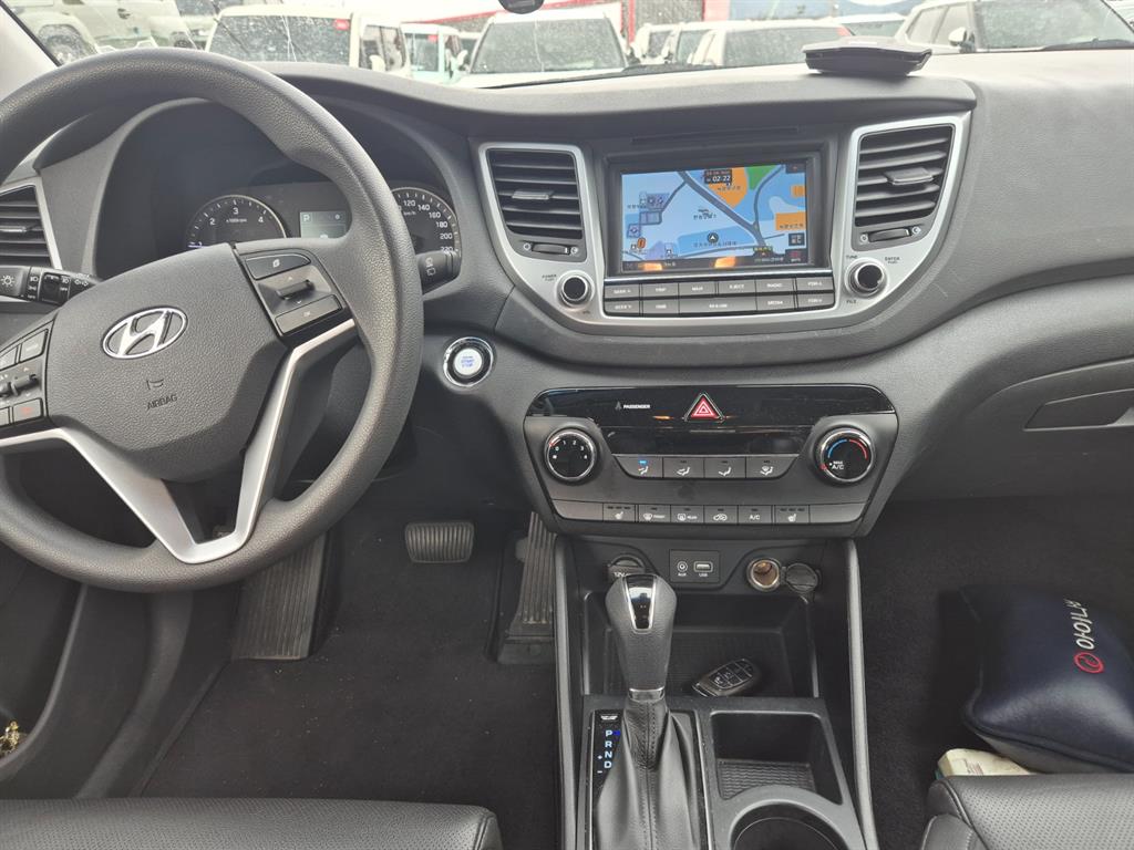 HYUNDAI Tucson - Vista 9