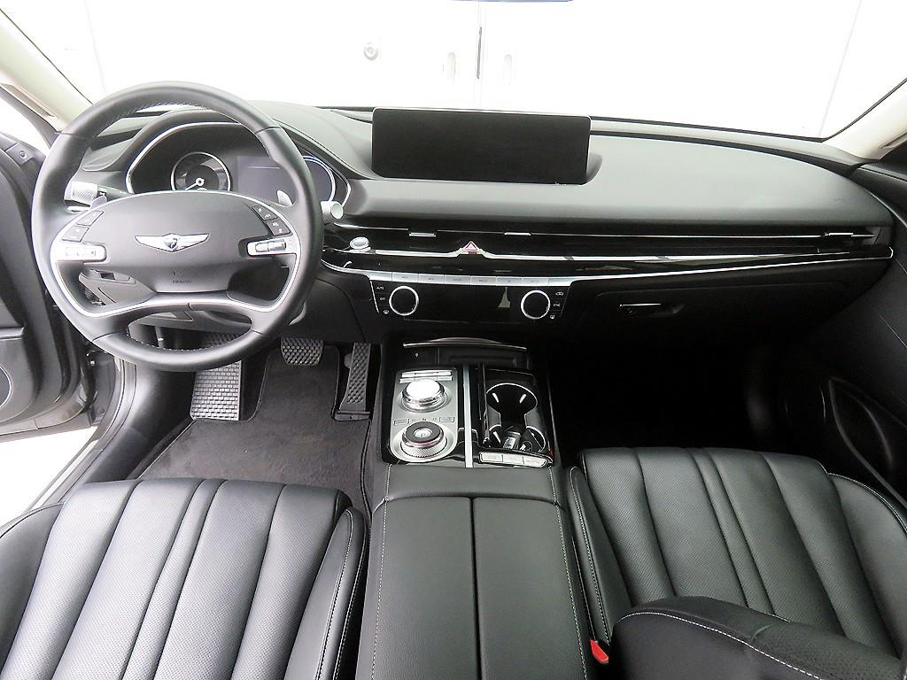 Genesis G80 - Vista 8