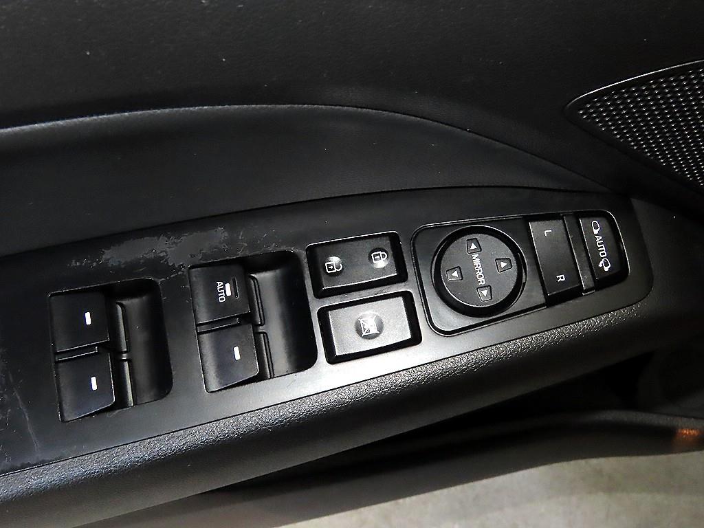 HYUNDAI Avante 2016 Rojo - Importación desde Corea - HF Imports Iquique - Foto 14