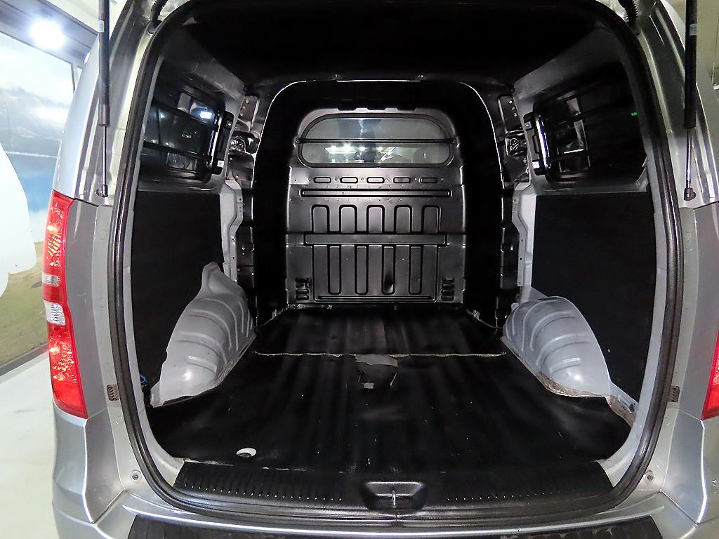 HYUNDAI Starex 2020 Plateado - Importación desde Corea - HF Imports Iquique - Foto 17