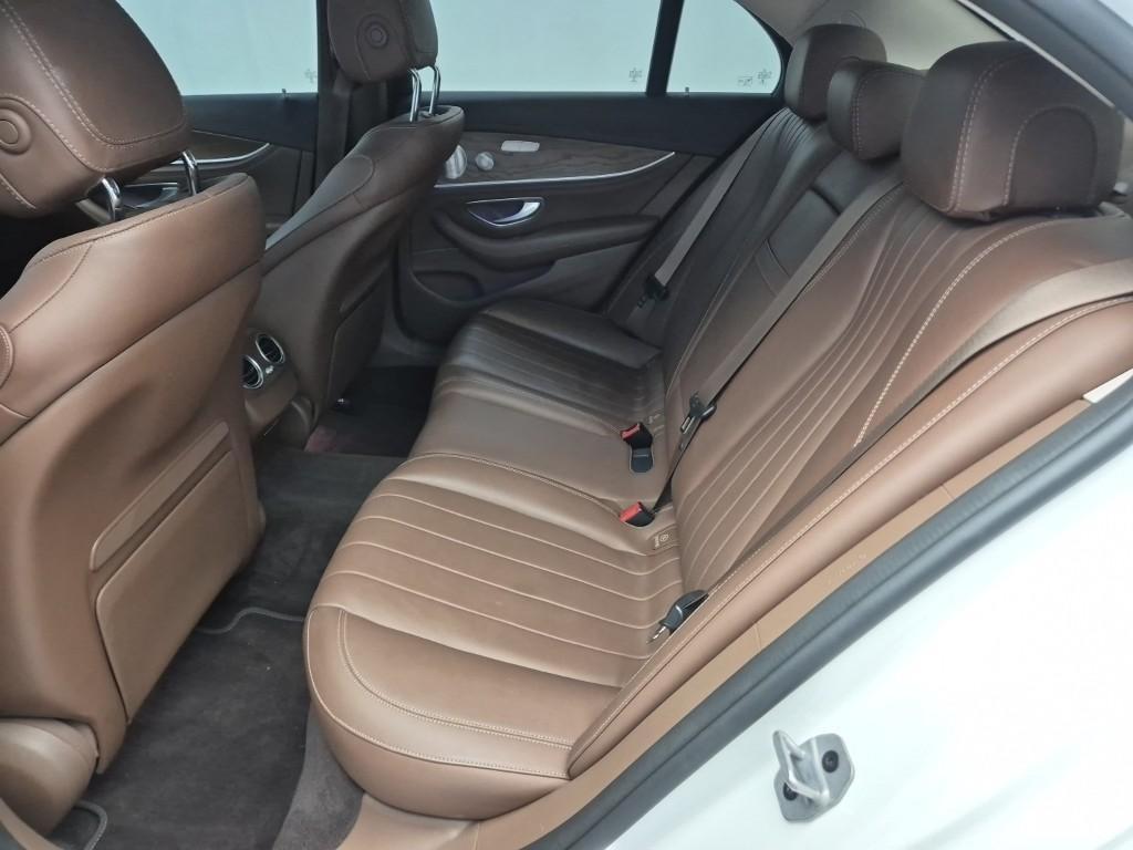 Mercedes Benz E class 2019 Blanco - Importación desde Corea - HF Imports Iquique - Foto 18