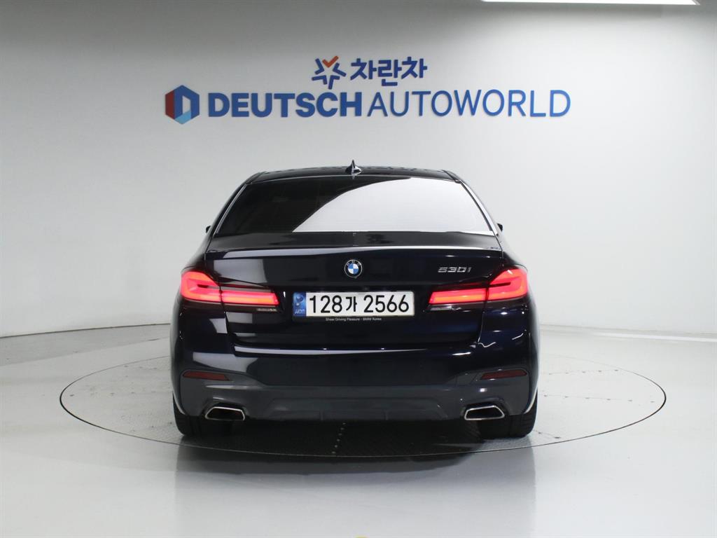 BMW 5 Series - Vista 4