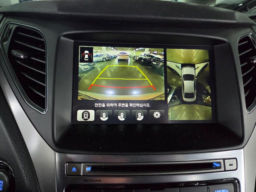 HYUNDAI Grandeur - Vista 10