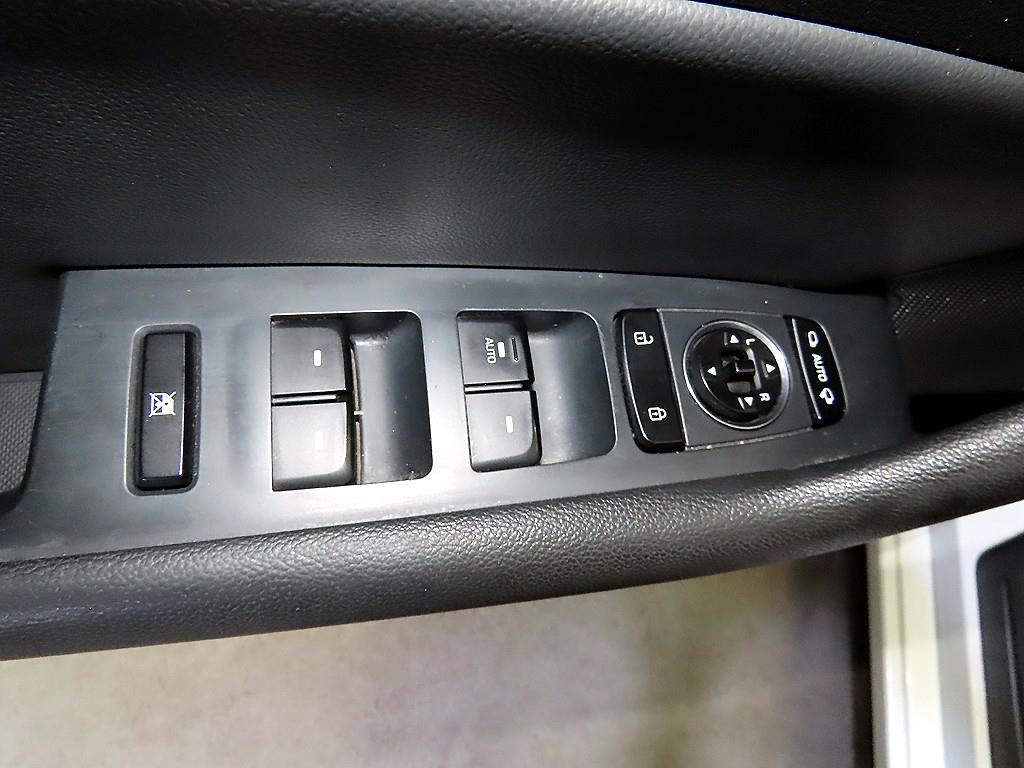 HYUNDAI Sonata 2016 Blanco - Importación desde Corea - HF Imports Iquique - Foto 13