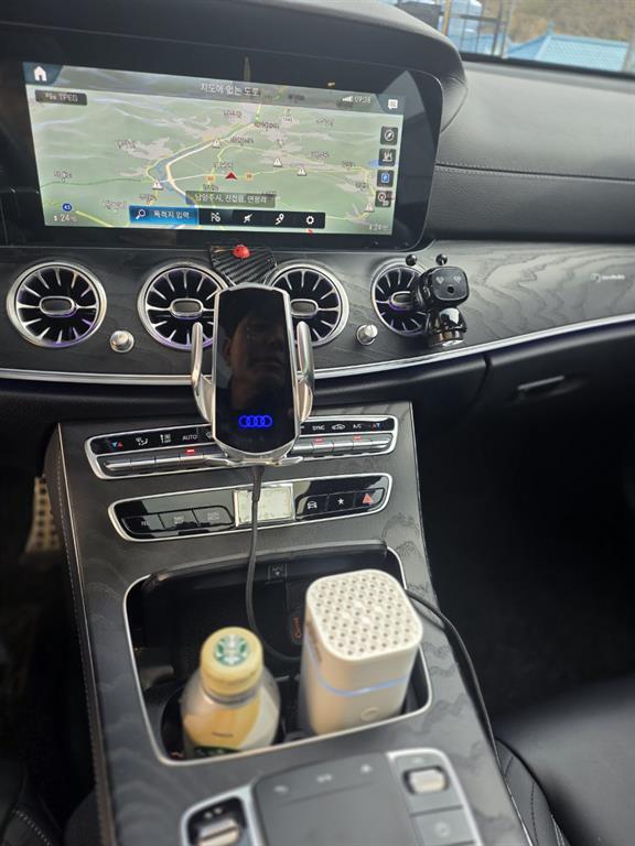 Mercedes Benz E class - Vista 4