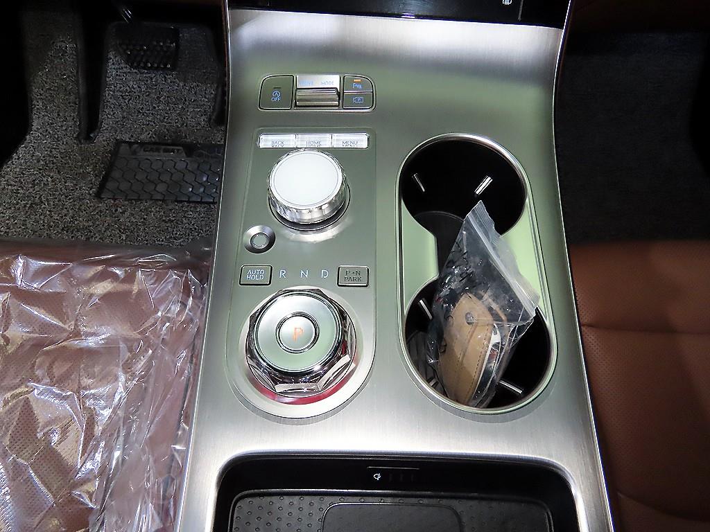 Genesis GV70 - Vista 12