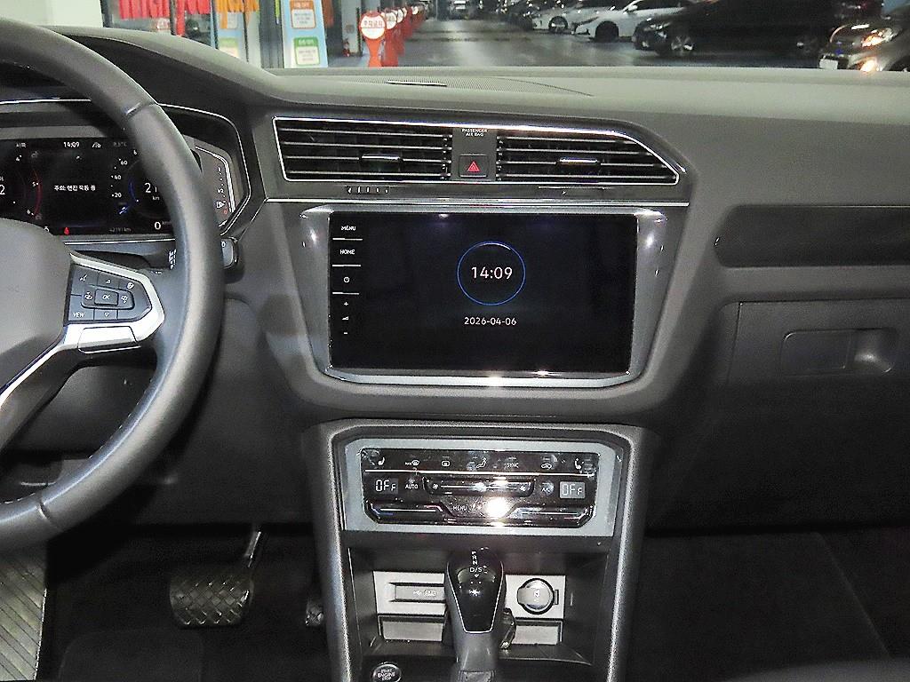 Volkswagen Tiguan - Vista 11