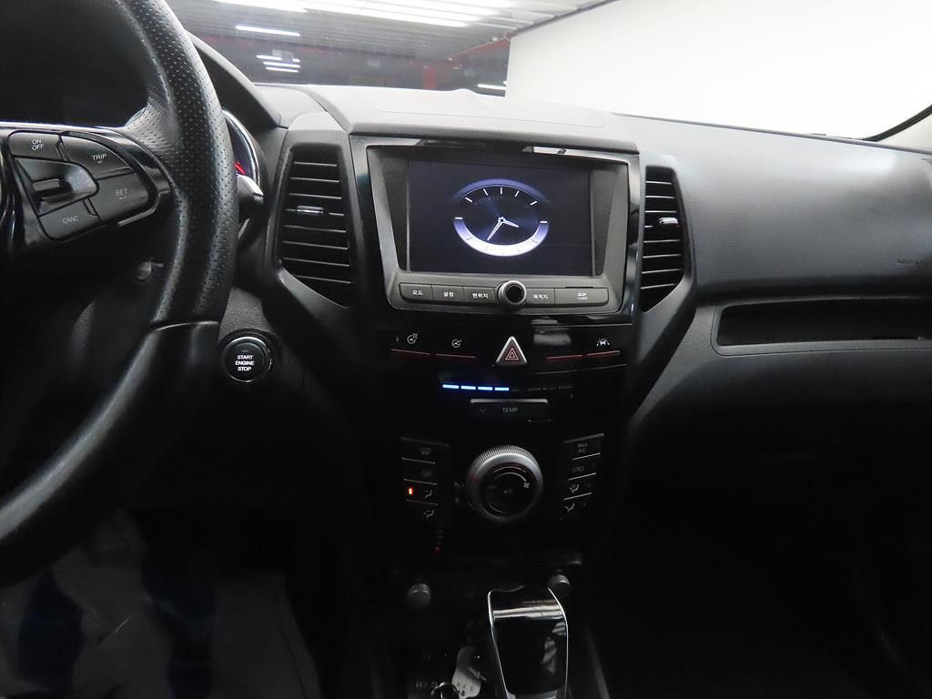 Ssangyong Tivoli - Vista 10