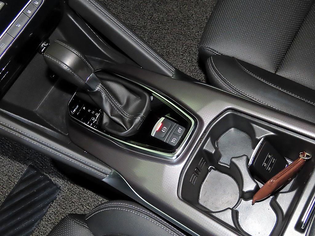 SAMSUNG QM6 - Vista 12