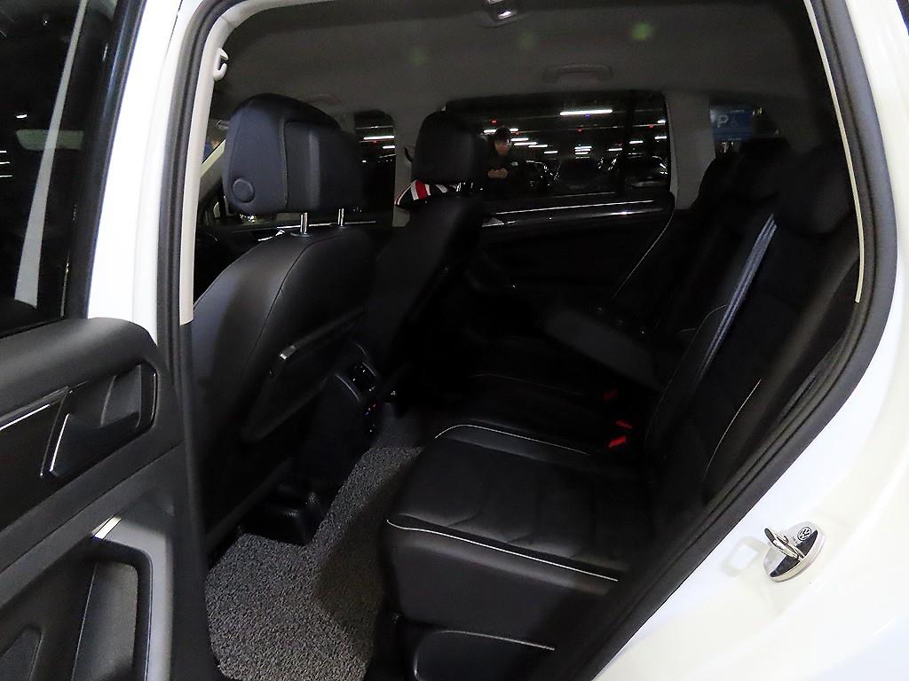 Volkswagen Tiguan - Vista 7