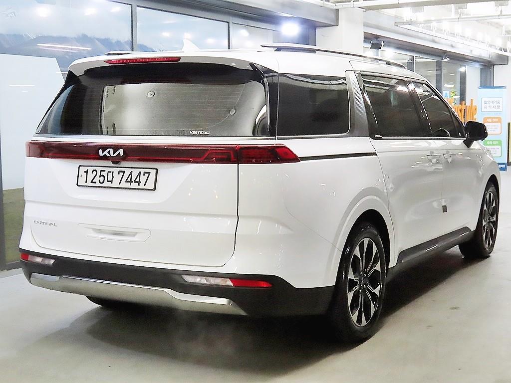 KIA Carnival - Vista 4
