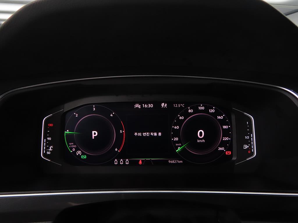 Volkswagen Tiguan - Vista 9