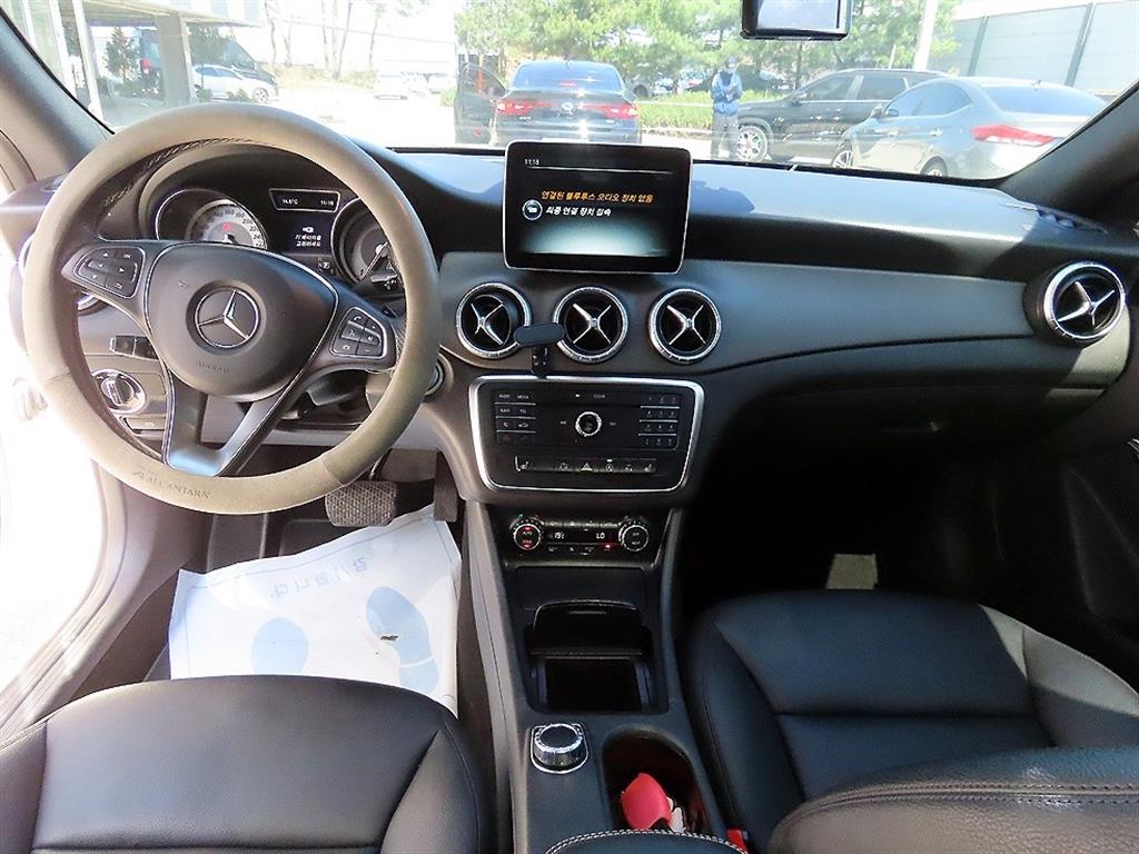 Mercedes Benz CLA Class - Vista 7