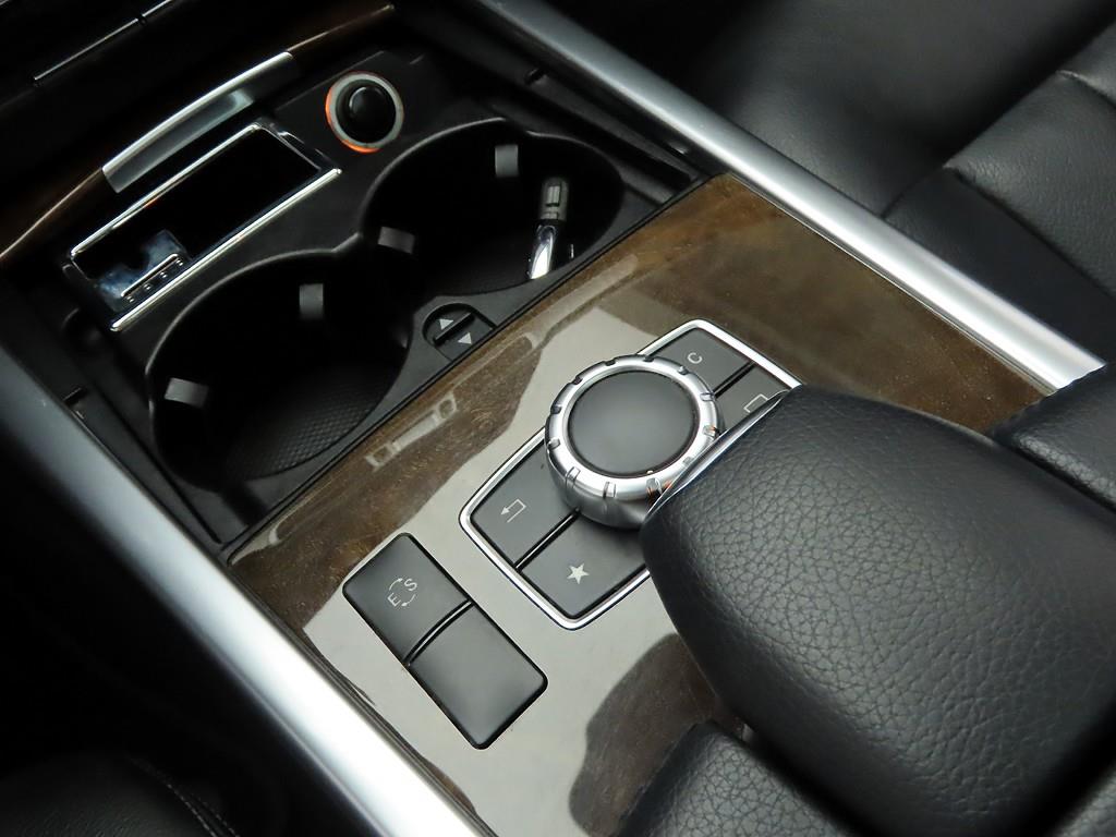 Mercedes Benz E class - Vista 12