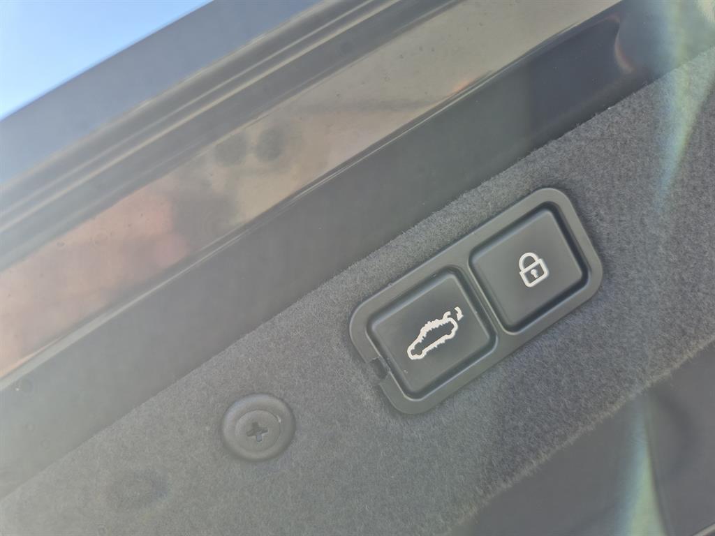 HYUNDAI Equus 2012 Negro - Importación desde Corea - HF Imports Iquique - Foto 19