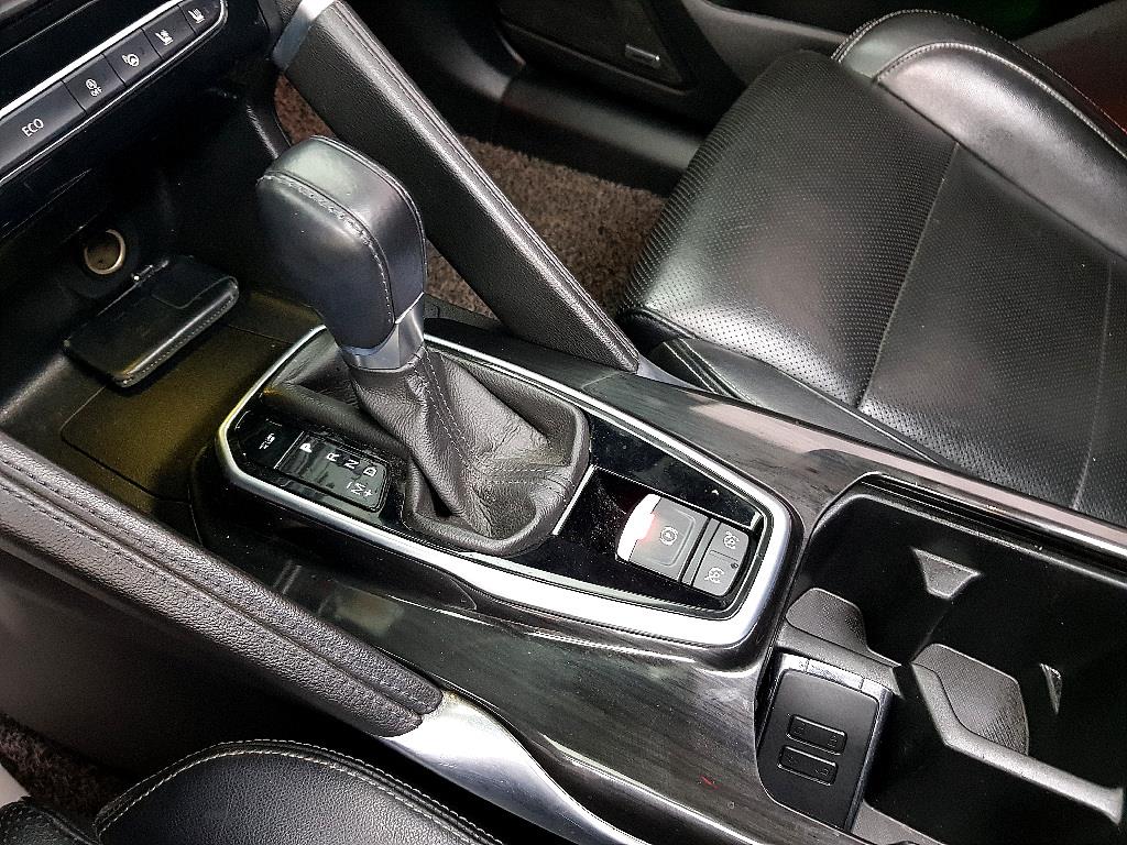 SAMSUNG QM6 - Vista 12